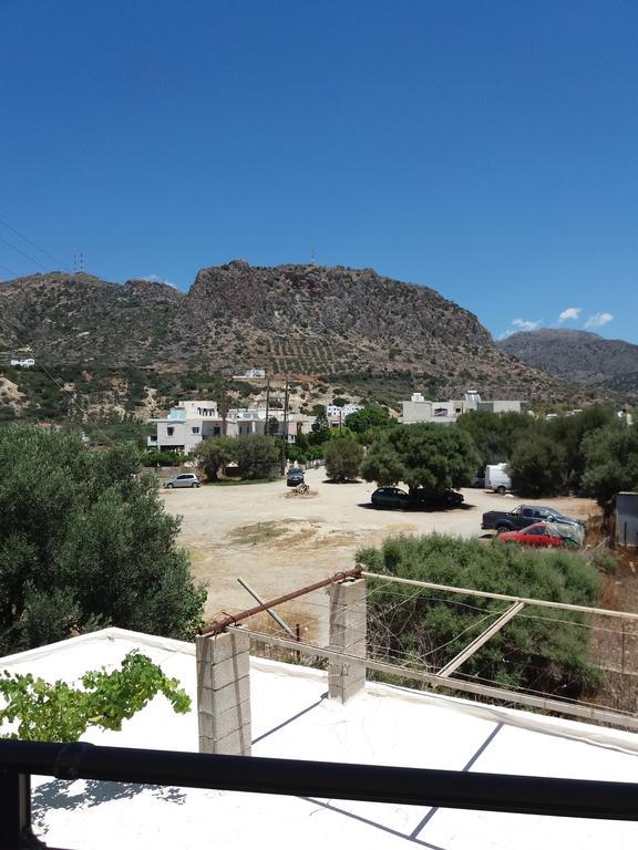 Oasis Studios Palaiochora Exterior photo